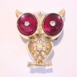 Vintage Gold Tone Owl Brooch with Red Lucite and Rhinestone Eyes